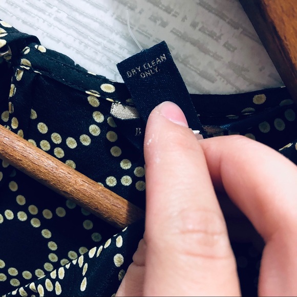 BANANA REPUBLIC Top - Picture 6 of 7